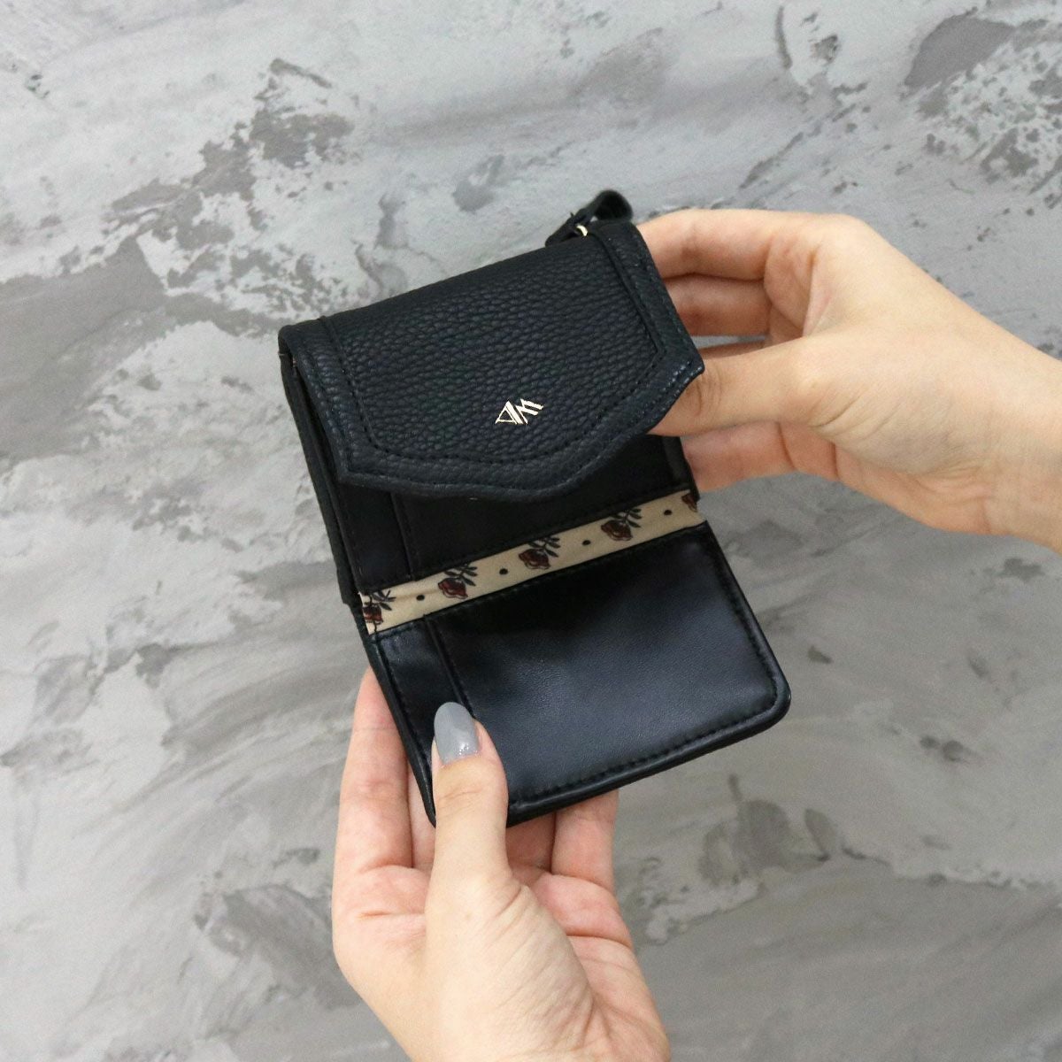 ACCOMMODEレトロフラップウォレット ブラック | 財布 | アコモデバッグ