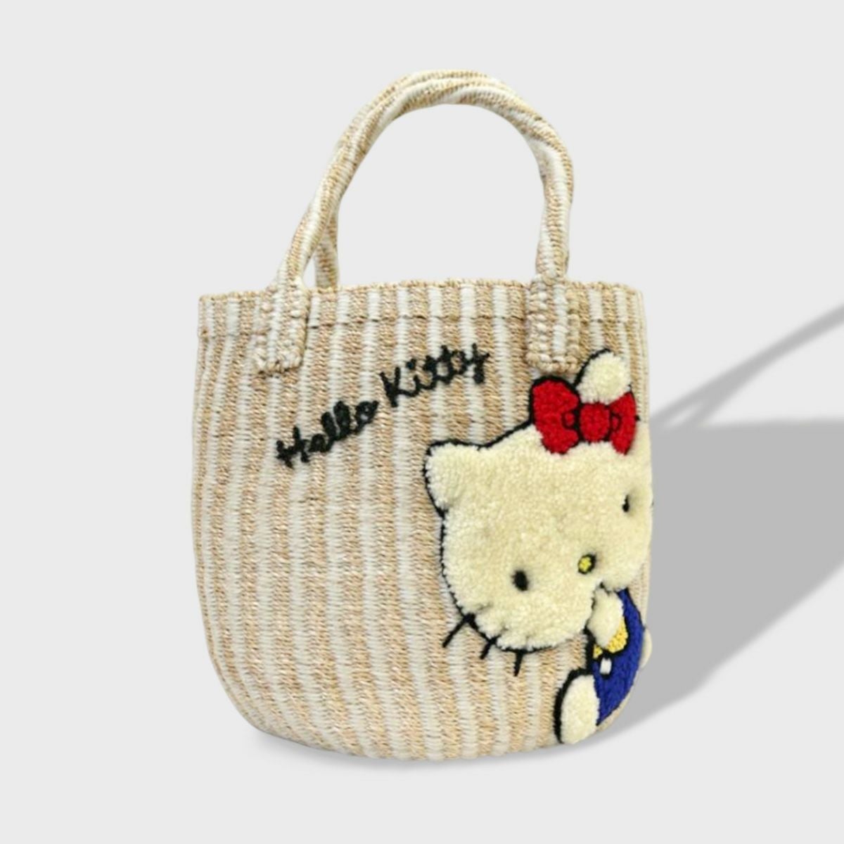 HELLO KITTY ふわふわカーデとモノグラムバッグ これからの季節にぴったり♪MAYGLOBEとハローキティの新作コラボ