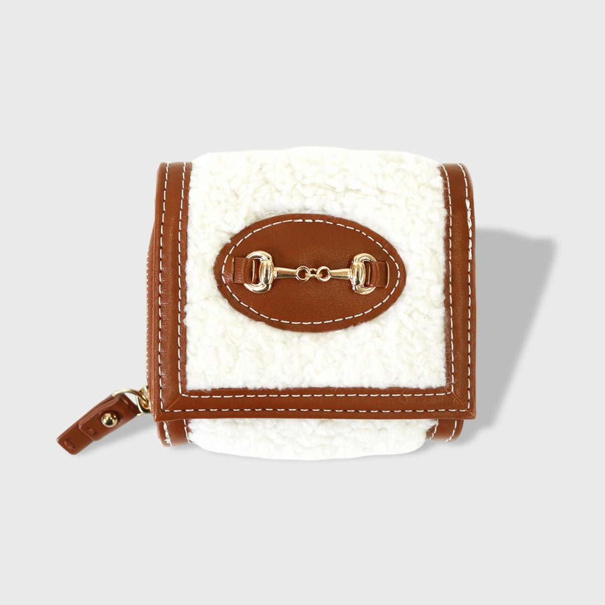 ACCOMMODE アコモデ ボアマルチモバイルショルダーバッグ (アイボリー) ACCOMMODE アコモデ ボアマルチモバイルショルダーバッグ (アイボリー