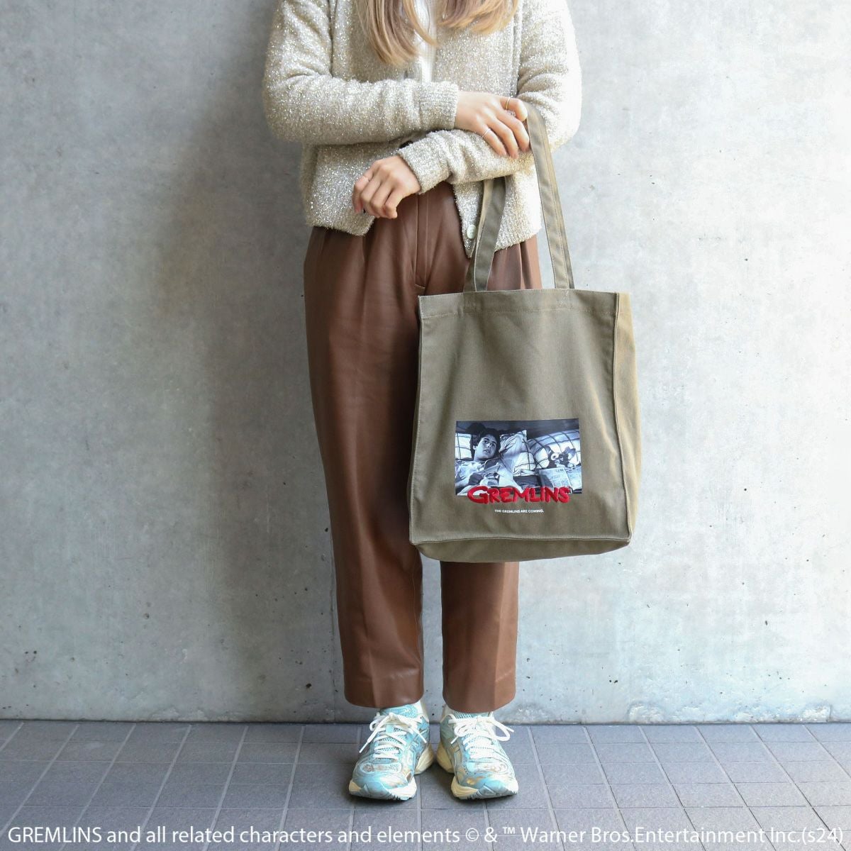 タムタム COACHトートバッグ ワッペン グリーン系 肩掛け ACCOMMODEグレムリン/ウォッシュキャンバストート カーキ | トート