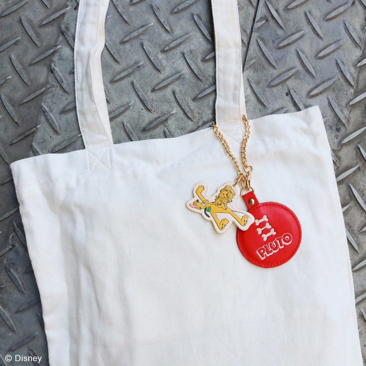 DISNEY COLLECTIONプルート/ミラーチャーム レッド | ポーチ | アコモ