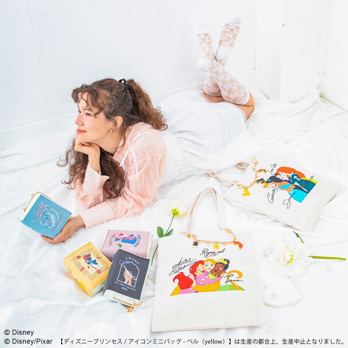 か*す様 Disney ディズニー　ダニエルニコラ　シンデレラ　ガス ショルダー DISNEY COLLECTIONディズニープリンセス/アイコンブックミニバッグ