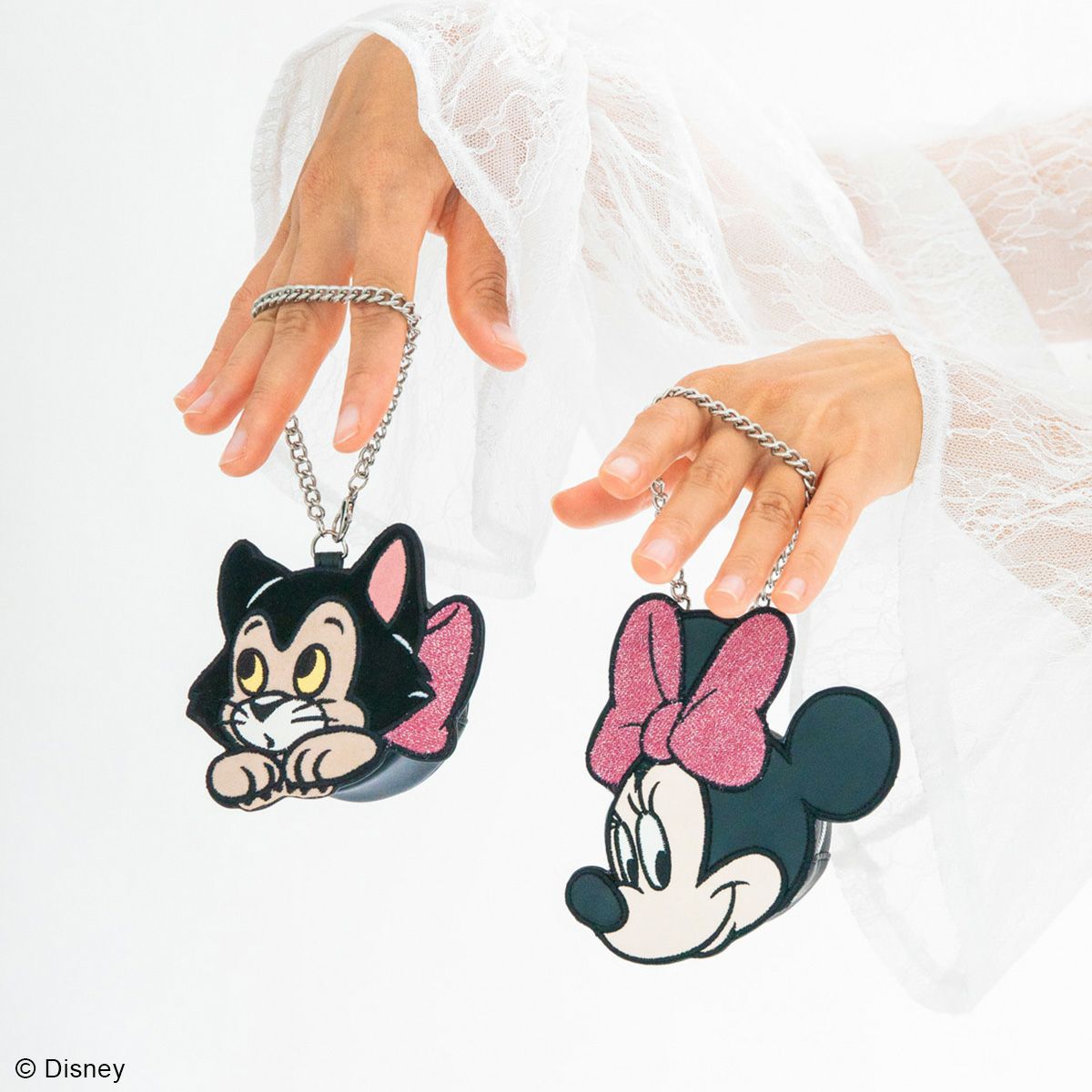 DISNEY COLLECTIONディズニー/ダイカットポーチチャーム ミニーマウス